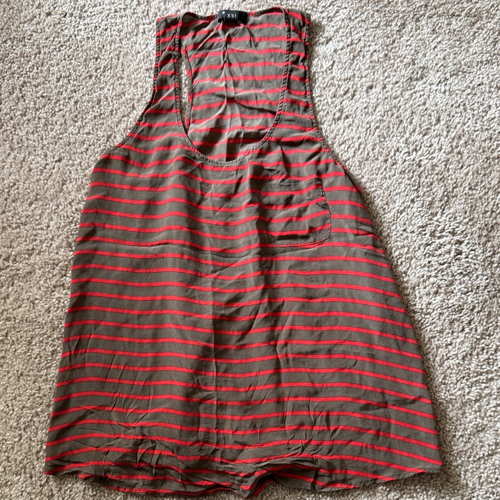 💜 3 for $10 Forever 21 Red and Brown Striped Top